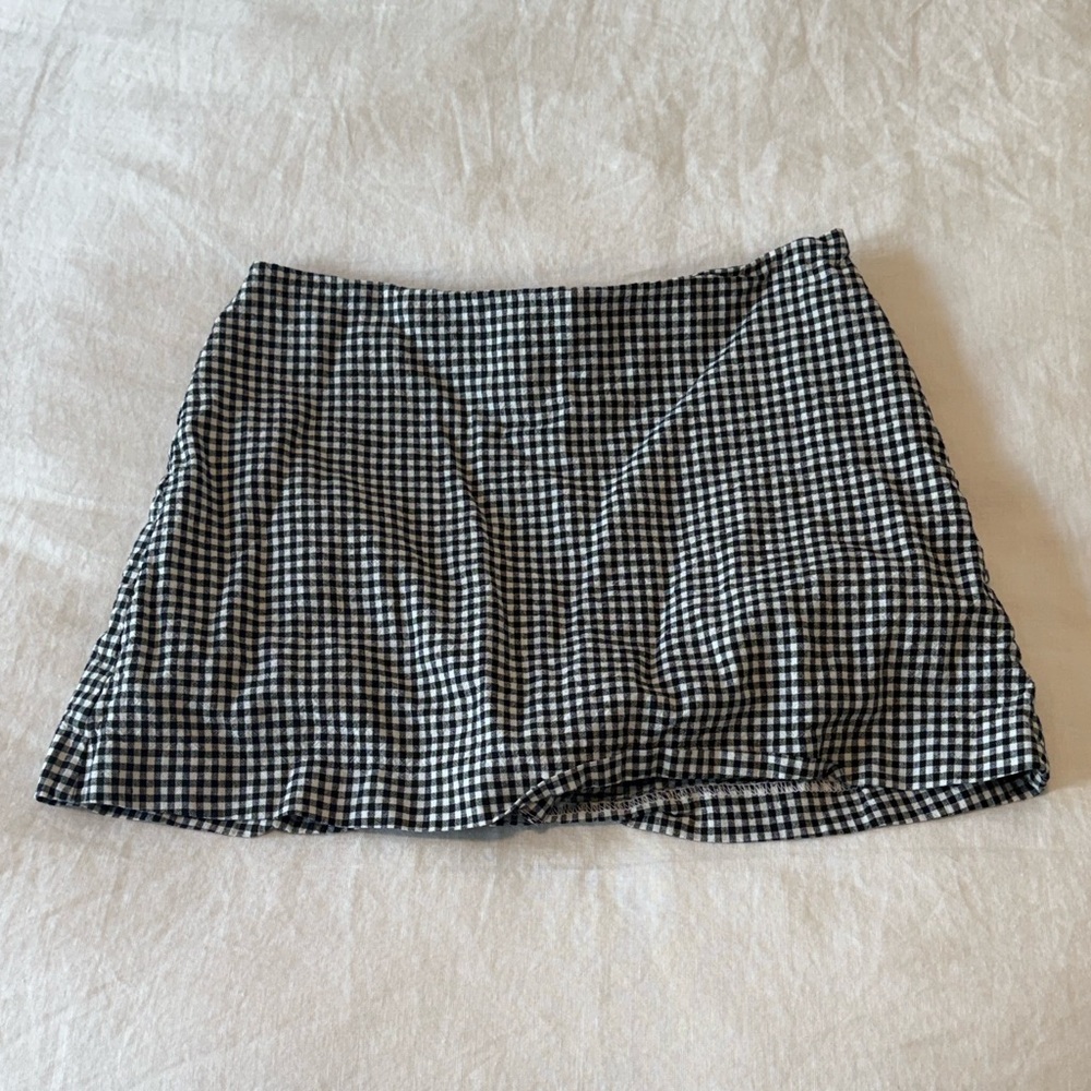 Gap Gingham Skirt with shorts